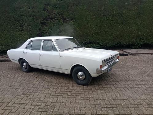 Keiharde Opel rekord C 1969 Wit 1700  benzine, Auto's, Oldtimers, Particulier, Opel, Benzine, Sedan, Handgeschakeld, Geïmporteerd