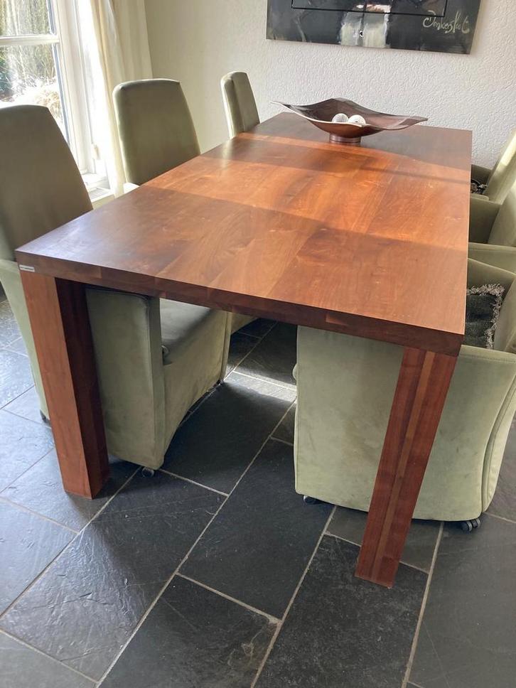 Houten Eettafel - Notenhout Design, Huis en Inrichting, Stoelen, Gebruikt, Vijf, Zes of meer stoelen, Hout, Bruin, Ophalen
