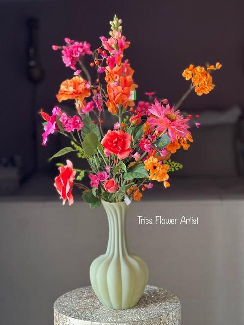 Zijden boeket Ibiza inclusief vaas Nieuw, Huis en Inrichting, Woonaccessoires | Kunstplanten en Kunstbloemen, Nieuw, Binnen, Verzenden