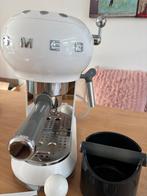 Smeg ECF01 Espressomachine - wit, Witgoed en Apparatuur, Koffiezetapparaten, Ophalen, Afneembaar waterreservoir, Espresso apparaat