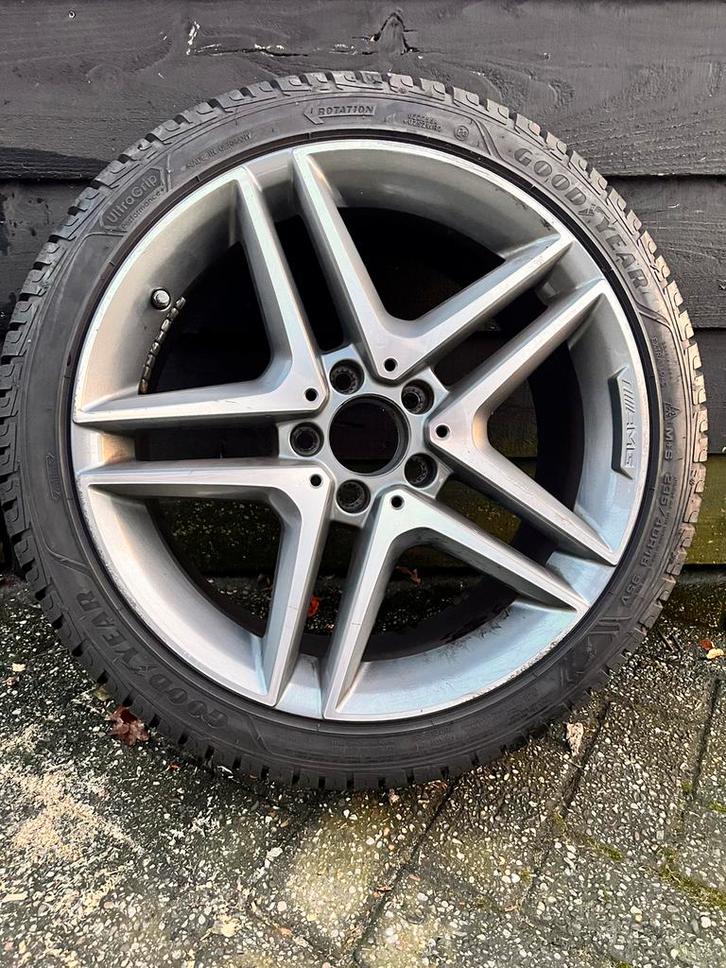 18” Mercedes A B C CLA W176/177 winterbanden op AMG velgen, Auto-onderdelen, Banden en Velgen, Banden en Velgen, Winterbanden