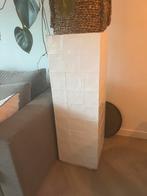 Grote zuil met zelliges tegeltjes, Ophalen, Zo goed als nieuw