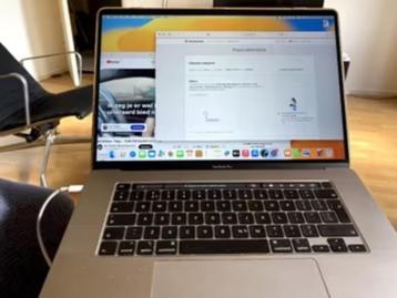MacBook Pro 16"  2,4 ghz i9 videokaart 8gb hardschijf 1 tb beschikbaar voor biedingen