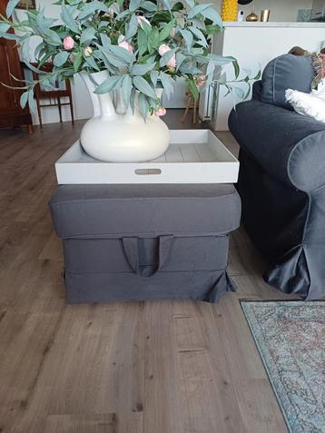  Te koop: Grijze Ektorp poef/voetenbank van IKEA  beschikbaar voor biedingen