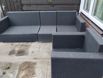 Bile Lounge set beschikbaar voor biedingen