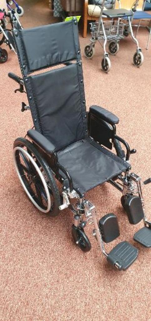 Kinderrolstoel met comfortsteunen, Diversen, Rolstoelen, Zo goed als nieuw, Duwrolstoel, Inklapbaar, Ophalen