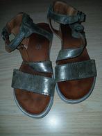MJUS leren sandaal groen brons maat 38, Kleding | Dames, Ophalen of Verzenden, Gedragen, Groen, Sandalen of Muiltjes