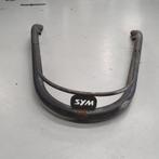 Voorspatbord beugel Sym Mio logo Sym origineel matzwart, Fietsen en Brommers, Brommeronderdelen | Scooters, Ophalen of Verzenden