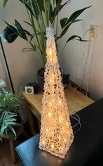 Pyramide met verlichting (wit) hoogte 61cm, Ophalen, Gebruikt