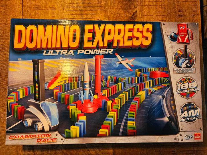 2 mooie Domino Ultra Express plus Domino Express 500, Hobby en Vrije tijd, Gezelschapsspellen | Overige, Zo goed als nieuw, Ophalen