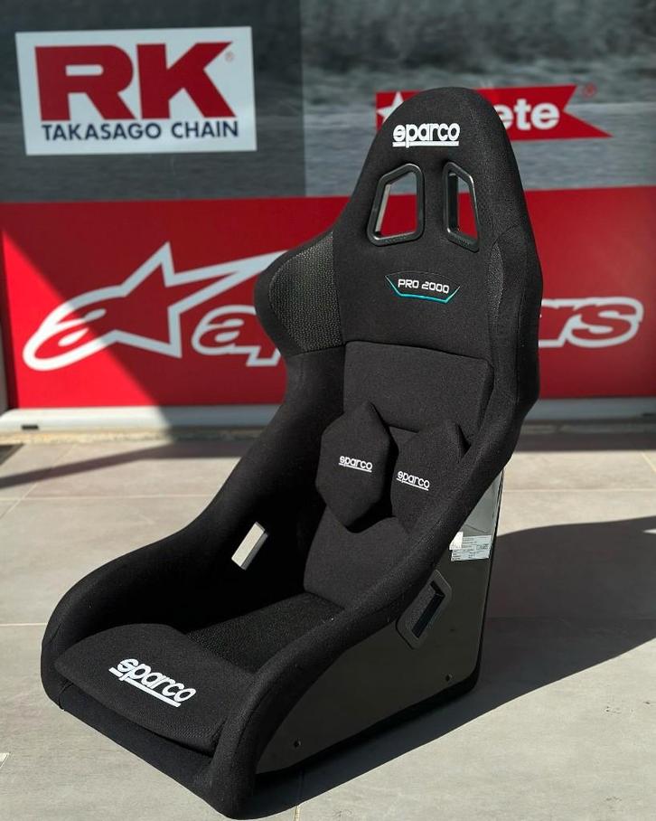 Sparco Pro2000 QRT Kuipstoel Sportstoel Racestoel FIA 8kg, Auto diversen, Tuning en Styling, Ophalen of Verzenden