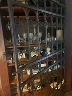 Teakhouten wijnkast met ijzeren deur - Zo goed als nieuw!, Huis en Inrichting, Ophalen, 100 tot 150 cm, Teakhout, Zo goed als nieuw