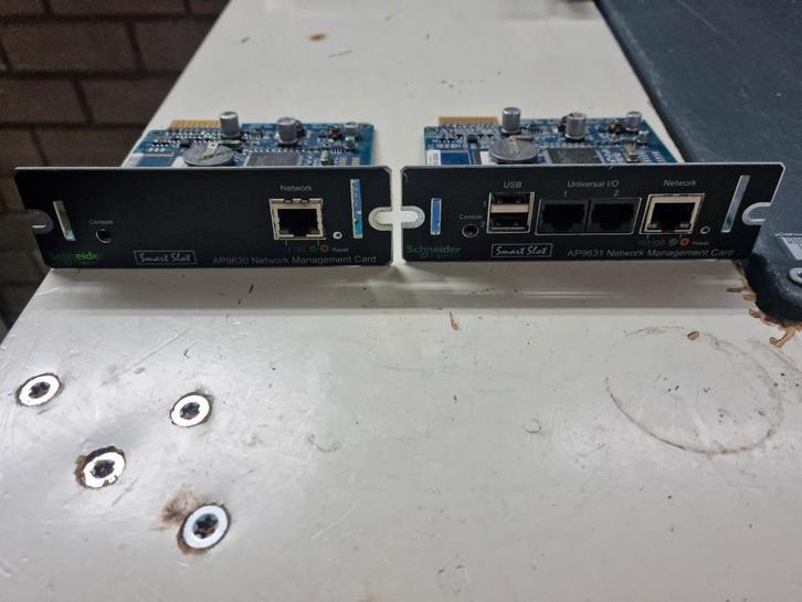 APC AP9631 Network Management Card (Linker verkocht), Computers en Software, Noodvoedingen (UPS), Gebruikt, Ophalen of Verzenden