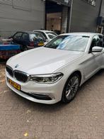 BMW 5-Serie 530e 252pk Aut. 2017 Wit, Auto's, BMW, 1998 cc, Achterwielaandrijving, 74 €/maand, 4 cilinders