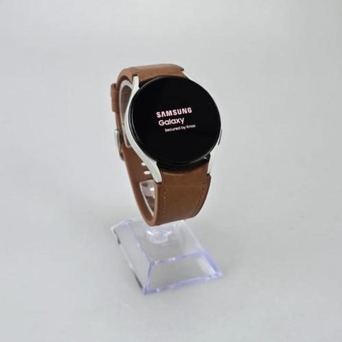 Samsung Galaxy Watch 5 40MM GPS Zwart, Sieraden, Tassen en Uiterlijk, Smartwatches, Zo goed als nieuw
