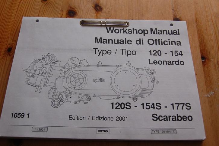 Aprillia Leonardo en Scarabeo werkplaatshandboek uitg. 2001, Fietsen en Brommers, Handleidingen en Instructieboekjes, Ophalen of Verzenden