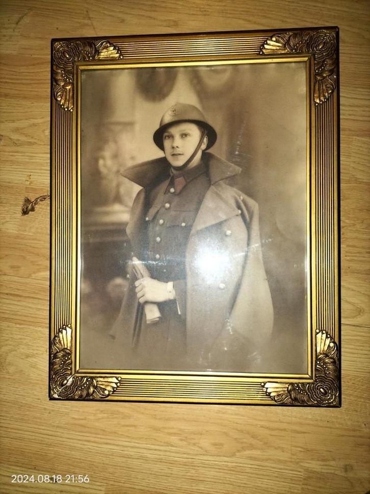 Oude foto van soldaat in lijst, Wo1, Antiek en Kunst, Kunst | Tekeningen en Foto's, Ophalen of Verzenden