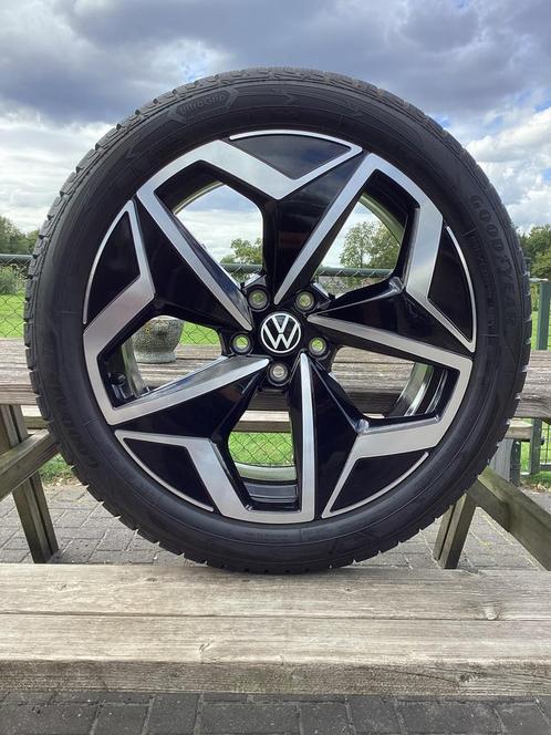 19” Vw ID3 Andoya velgen Goodyear️banden 215-50-19 met 8 mm, Auto-onderdelen, Banden en Velgen, Band(en), Winterbanden, 19 inch