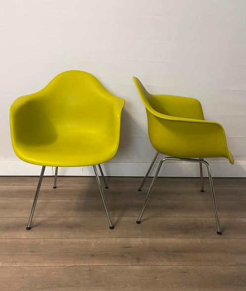 Vitra Eames DAX eetkamerstoel, Huis en Inrichting, Stoelen, Zo goed als nieuw, Ophalen of Verzenden