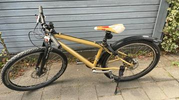snelle mountainbike voor naar basisschool beschikbaar voor biedingen