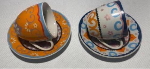 2x Espresso kop en schotel gebloemd van Borella Fine Quality, Huis en Inrichting, Keuken | Servies, Zo goed als nieuw, Kop(pen) en/of Schotel(s)