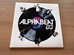 Alphabeat - DJ - 12 inch vinyl - incl. stickervel, Ophalen of Verzenden, 1980 tot 2000, Zo goed als nieuw