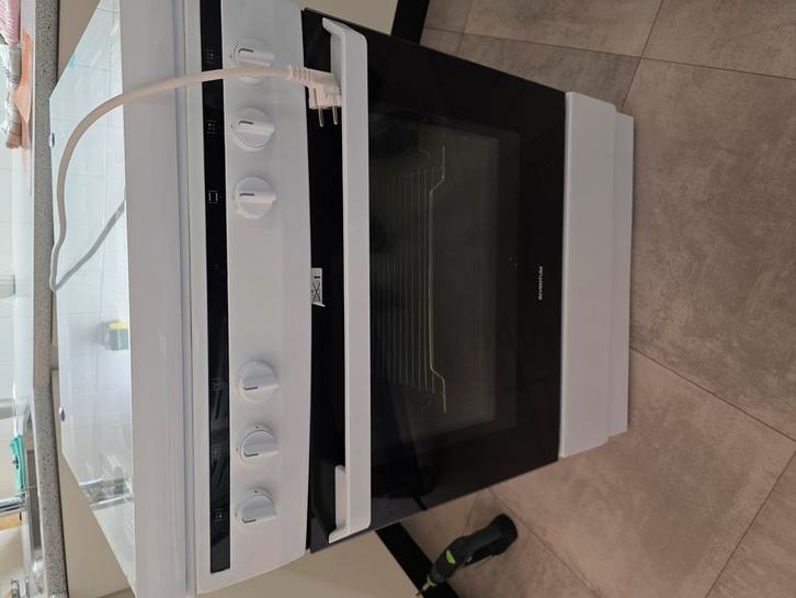 Inventum gas fornuis, Witgoed en Apparatuur, Fornuizen, Zo goed als nieuw, Vrijstaand, Gas, 4 kookzones, 85 tot 90 cm, 45 tot 60 cm