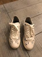 Adidas suede sneakers maat 38, Ophalen of Verzenden, Gedragen, Beige, Sneakers of Gympen