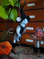 Halloween heks muisje vilt wit hanger, Diversen, Kerst, Ophalen of Verzenden, Nieuw