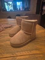 Nieuwe namaak Uggs maat 29, Uggs (namaak), Meisje, Nieuw, Ophalen of Verzenden
