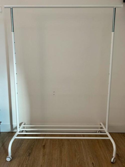 White Clothes Rack – Adjustable Height & Shoe Rack, Kleding | Dames, Kledingrekken, Zo goed als nieuw, Ophalen