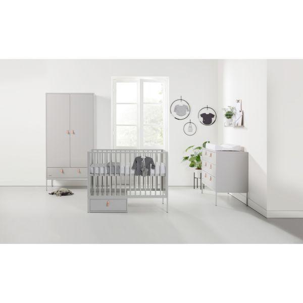 Babykamer Kidsmill Amy (ledikant, commode, kledingkast), Kinderen en Baby's, Babywiegjes en Ledikanten, Gebruikt, Ledikant, Ophalen