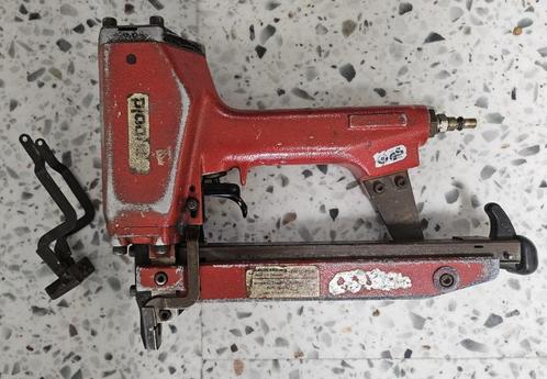 Haubold Nieten Tacker, Doe-het-zelf en Verbouw, Gereedschap | Handgereedschap, Gebruikt, Ophalen