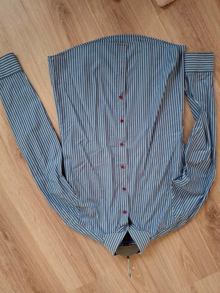 Olymp overhemd blauw gestreept - Maat 37 body fit, Kleding | Heren, Overhemden, Zo goed als nieuw, Halswijdte 38 (S) of kleiner