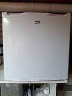 Kleine koelkast merk Beko 50x50x50 cm., Ophalen, Gebruikt, Minder dan 60 cm, Minder dan 85 cm