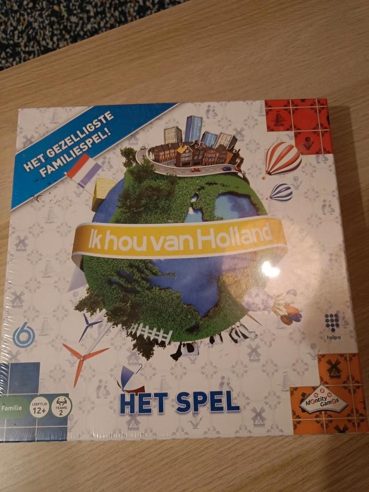 Ik Hou van Holland - Het Spel (Nieuw in Doos), Hobby en Vrije tijd, Gezelschapsspellen | Bordspellen, Nieuw, Drie of vier spelers