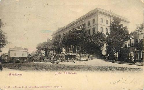 (388-556-025) Arnhem Hotel Bellevue, Verzamelen, Ansichtkaarten | Nederland, Gelderland, Verzenden