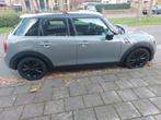 Mini Cooper 5-deurs (f55) 1.5 136pk 2018 Grijs Business, Auto's, Voorwielaandrijving, Origineel Nederlands, 1200 kg, Handgeschakeld