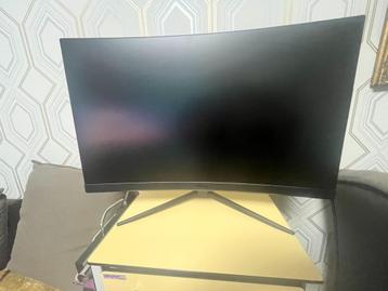 MSI G27C4E3 Full HD Curved Gaming Monitor -180hz-27 inch beschikbaar voor biedingen
