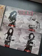 Young Ones en Bad News 2x singles, Ophalen of Verzenden, Gebruikt, Pop