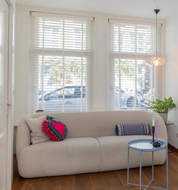 Paula bank van Sofa Company - creme wit / beige boucle stof beschikbaar voor biedingen