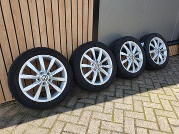Originele Volkswagen winterset 17 inch Michelin Alpin5 beschikbaar voor biedingen