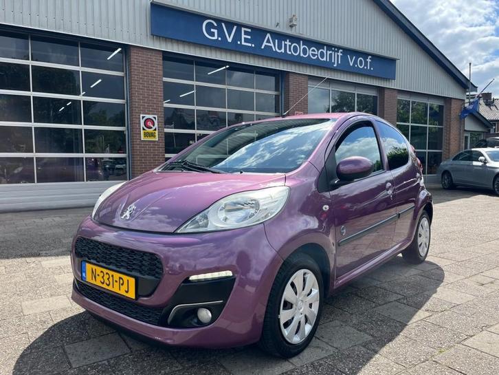 Peugeot 107 1.0-12V Envy Sport Exclusive, Auto's, Peugeot, Bedrijf, ABS, Airbags, Airconditioning, Bluetooth, Centrale vergrendeling
