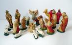 Kleine oude gipsen kerstgroep jaren 60 / kerststal optioneel, Diversen, Kerst, Ophalen of Verzenden, Zo goed als nieuw