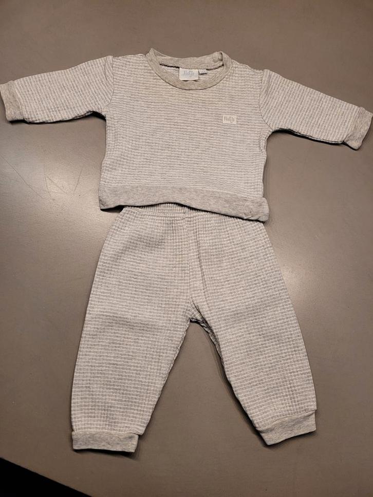 Grijze en witte wafel pyjama's van Feetje in maat 68., Kinderen en Baby's, Babykleding | Maat 68, Gebruikt, Jongetje of Meisje