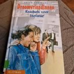 Droomvriendinnen: Raadsels voor Stefanie - Susan Saunders, Boeken, Ophalen of Verzenden, Gelezen, Susan Saunders, Fictie algemeen