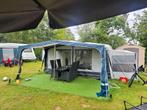 Burstner Holiday Caravan met Voortent & Luifel, Caravans en Kamperen, Caravans, 75 kg, Omvormbare zithoek, 750 - 1000 kg, Particulier