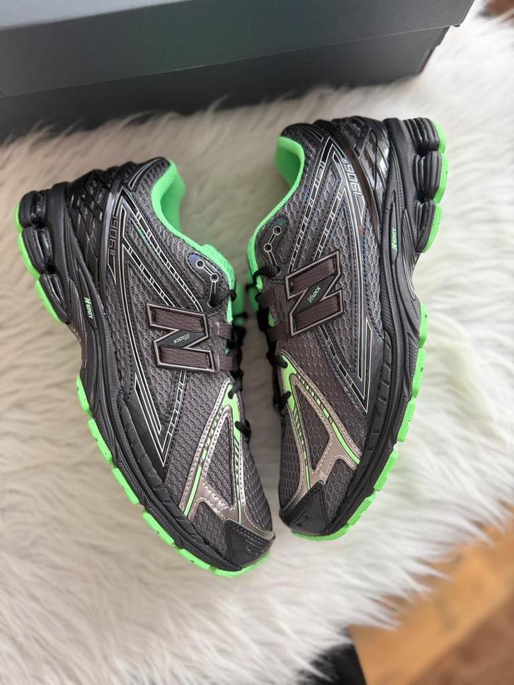 New balance 1906 r EU 46.5 groen zwart reflectie, Kleding | Heren, Schoenen, Nieuw, Sneakers of Gympen, Overige kleuren, Ophalen of Verzenden