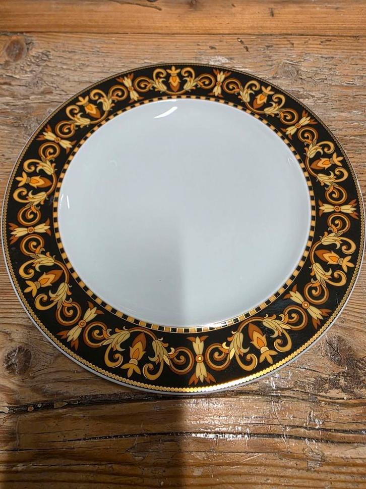 Versace Barraco Ontbijtbord - 1 stuks, Huis en Inrichting, Keuken | Servies, Zo goed als nieuw, Bord(en), Overige stijlen, Porselein