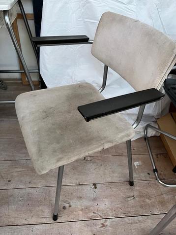Gispen stoel vijftiger jaren beschikbaar voor biedingen